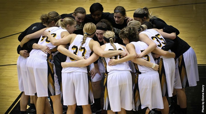 FHSU women’s basketball earns WBCA academic top 25 team honor roll prestige