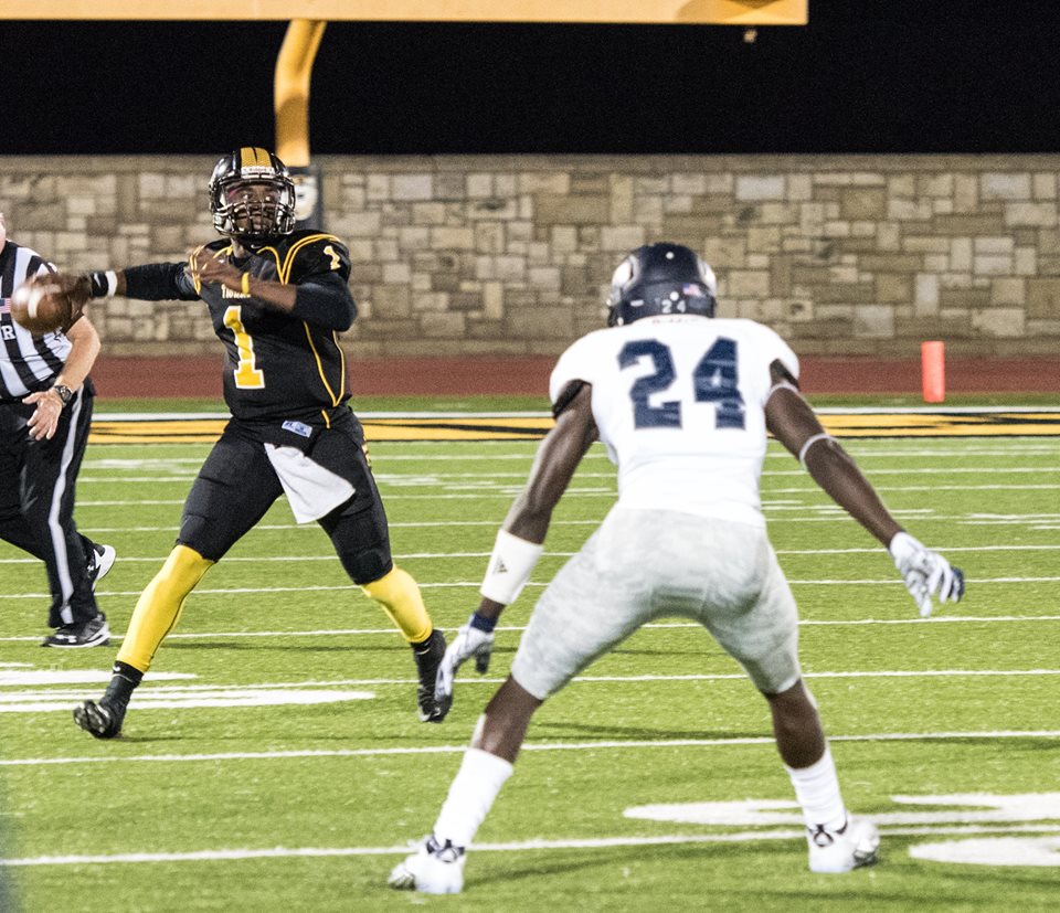 Tigers hold off Washburn to move to 4-1