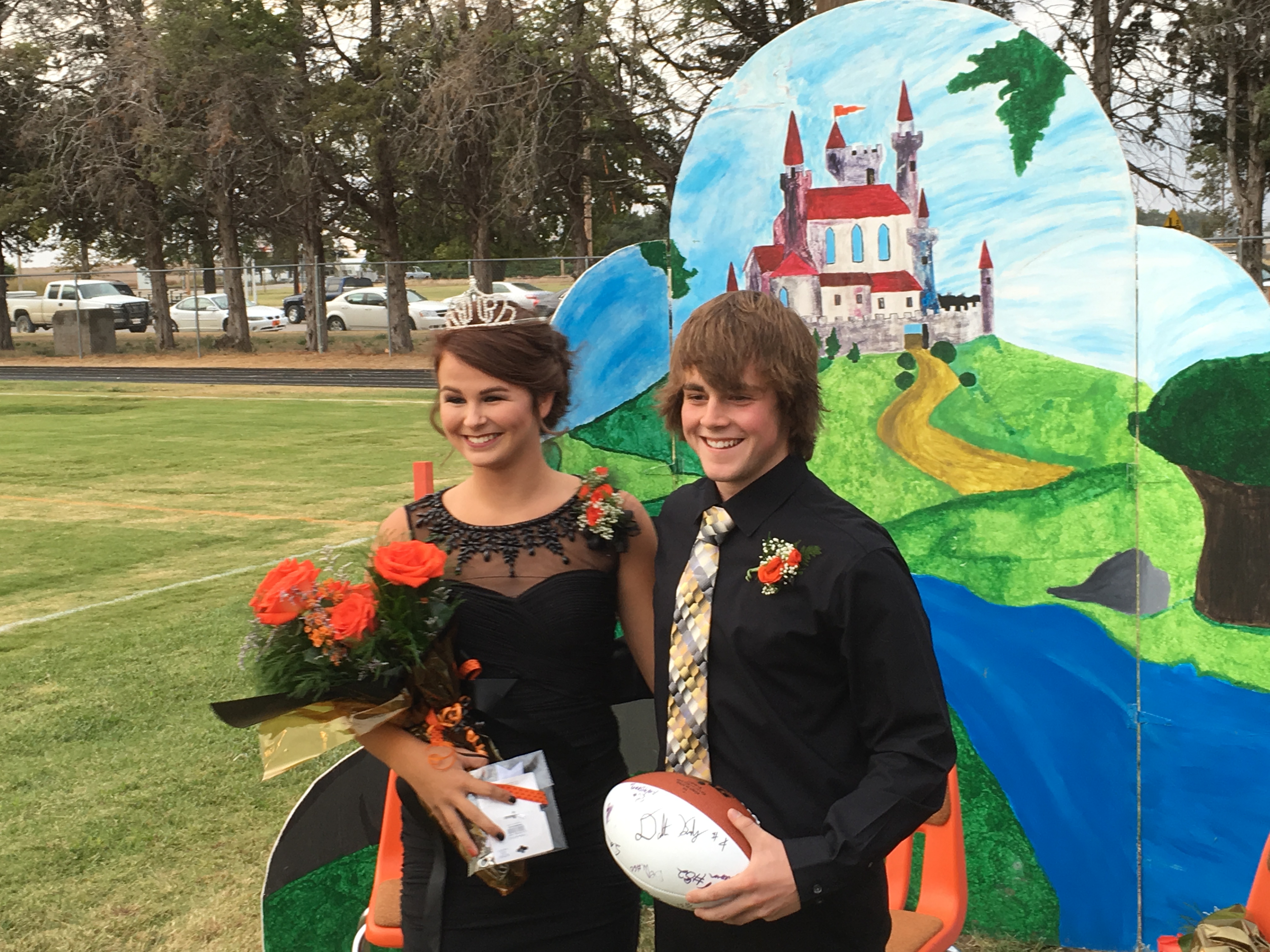 Ellis High School Homecoming king and queen announced