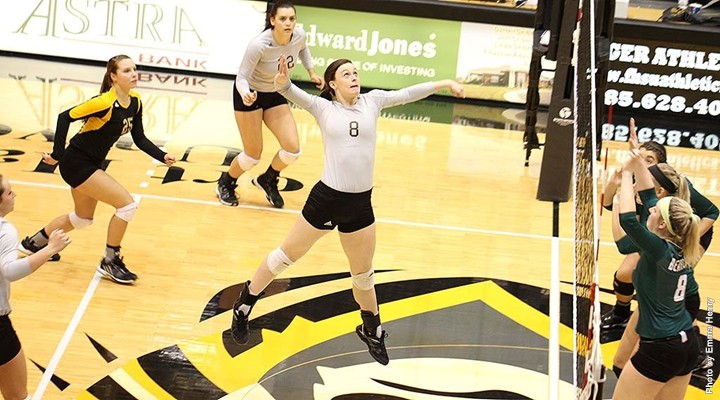 FHSU volleyball outlasts Bearcats in five