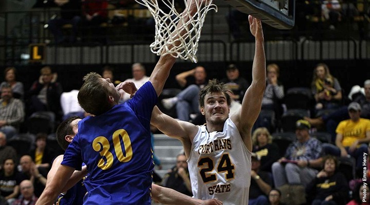 Samac leads Tigers to first conference win