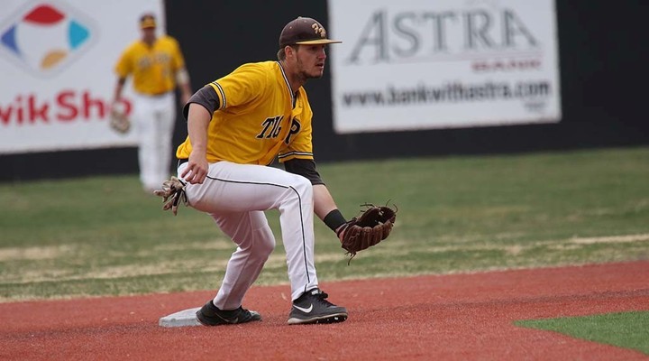 FHSU baseball wins MIAA opener in extra innings over Central Missouri