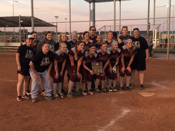 Hays High softball headed to state tournament