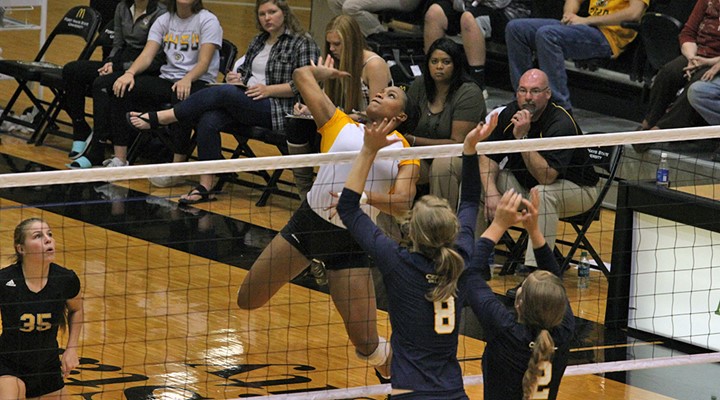 FHSU volleyball drops battle to No. 10 Bronchos