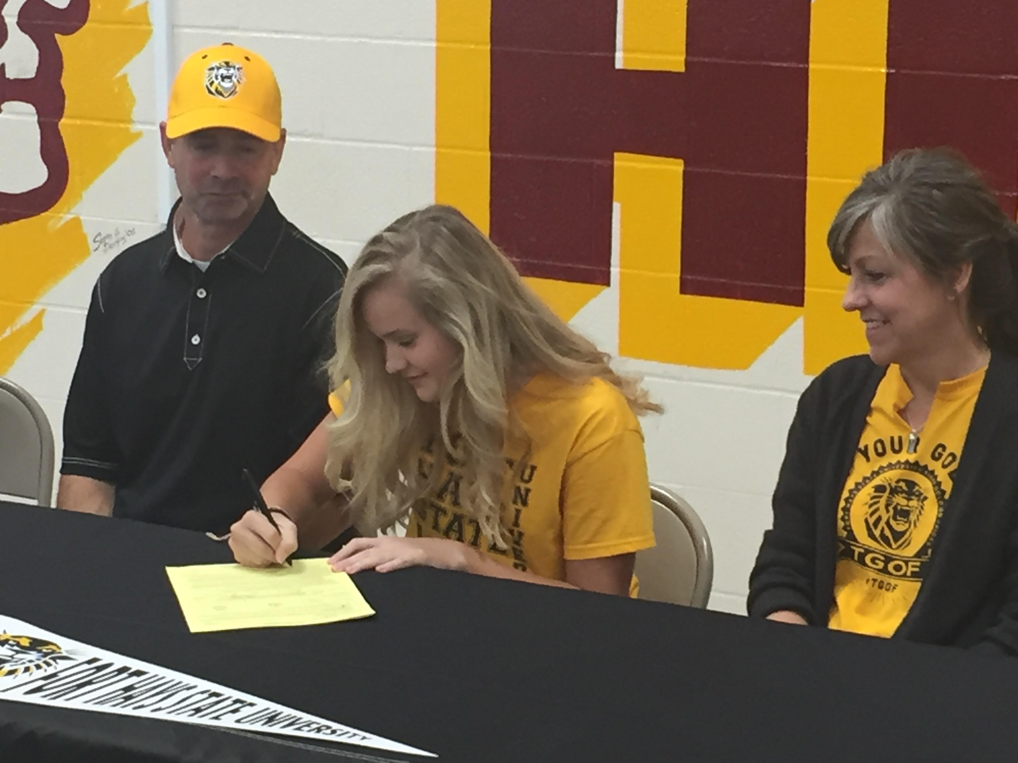 Hays High’s Katie Brungardt signs to golf at FHSU