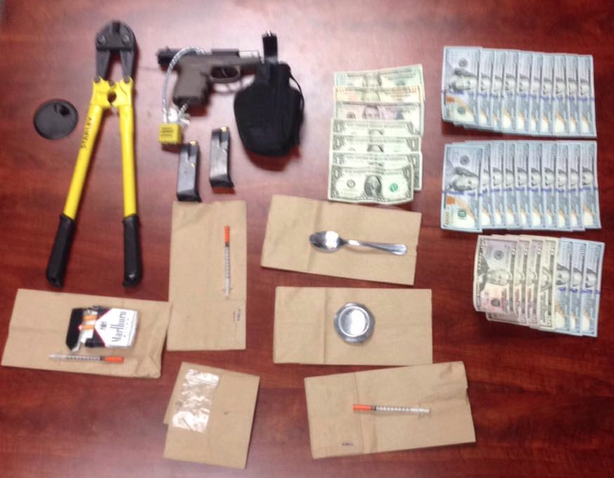 Kansas deputies catch burglars Christmas Eve