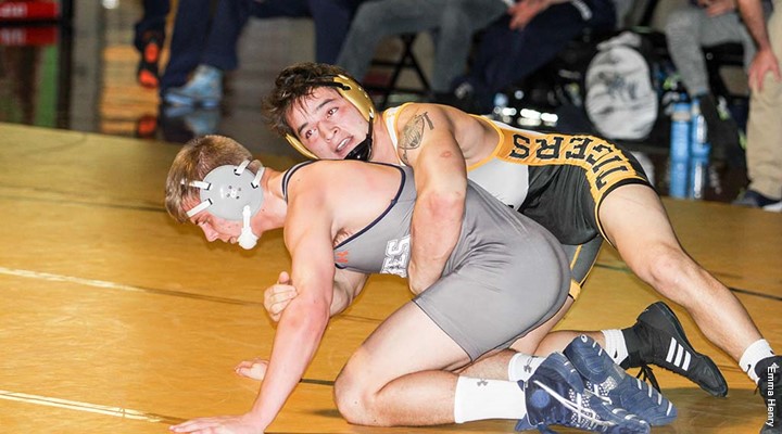 FHSU wrestling defeats Colorado School of Mines on tiebreaker