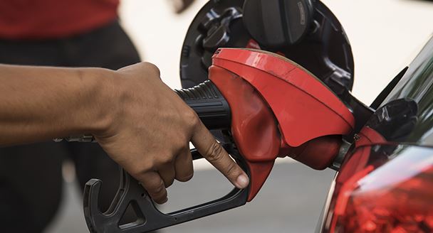 Kansas gas prices drop 4 cents, second largest decline nationally