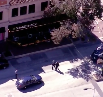 Police swarm Country Club Plaza after Kansas City shooting