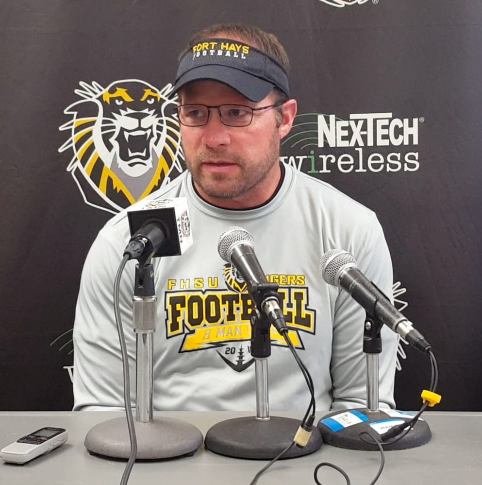 🎥 FHSU football holds weekly football press conference