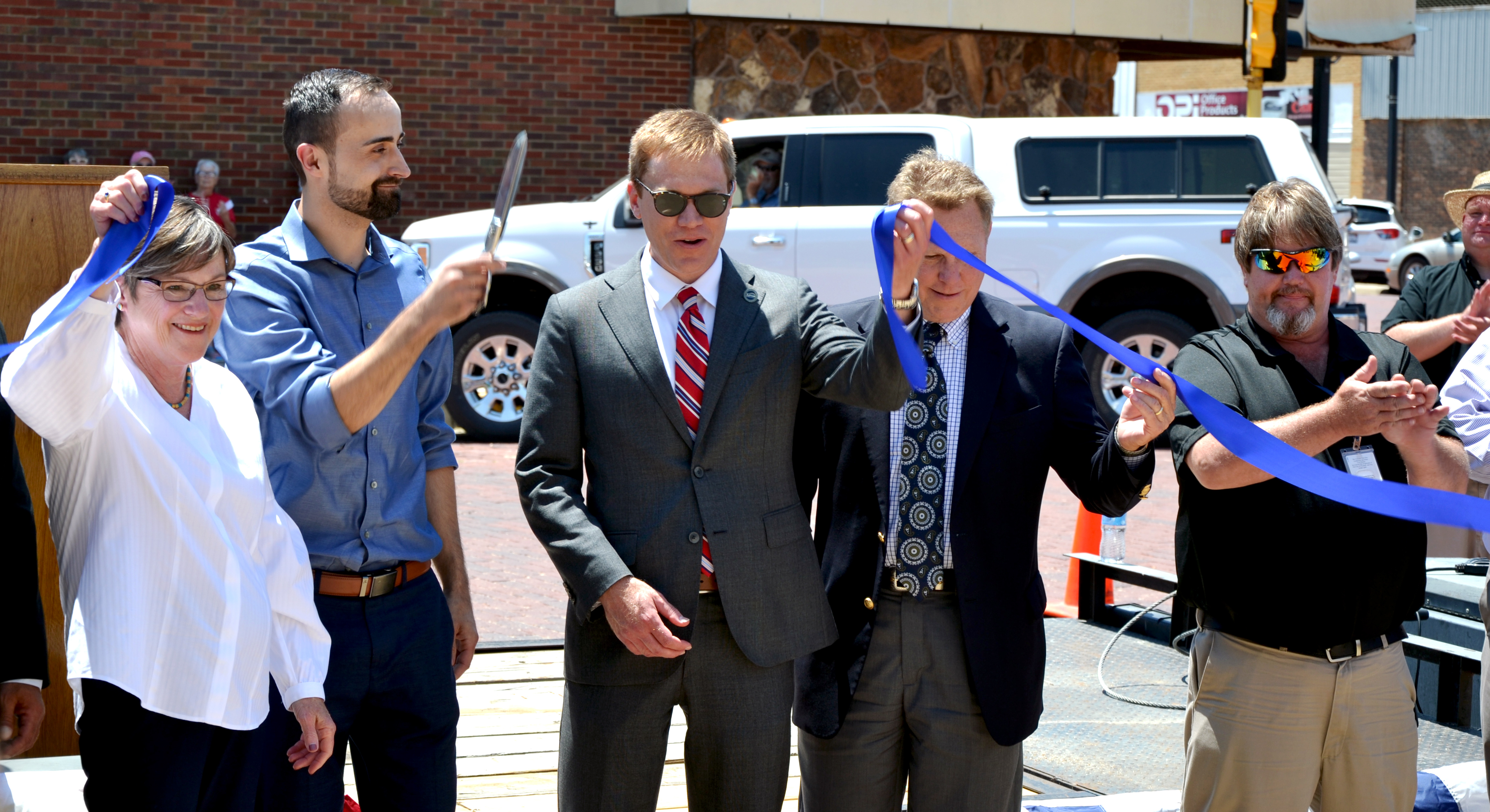 Mechanized Concepts ribbon cutting in russell 4