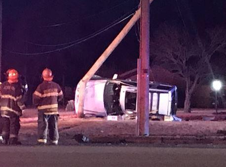 Police identify Kan. woman who died after crash into utility pole